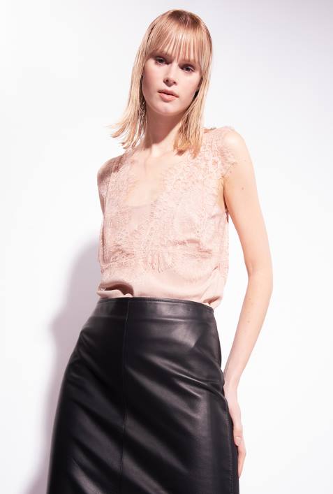 Nach oben | Pinko nackt - rosa Jacquard-Logo-Oberteil mit SpitzeZ4ZP327