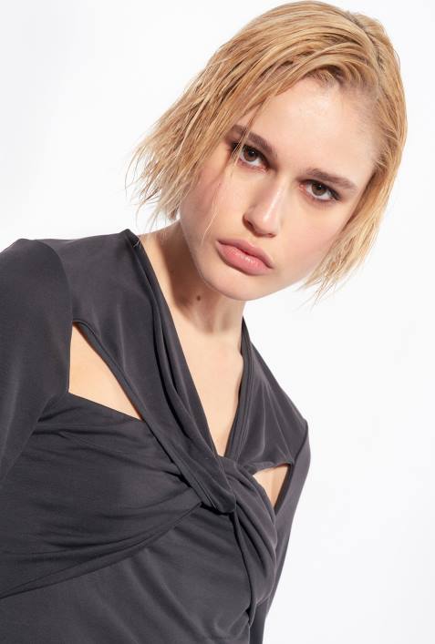 Pullover | Pinko Limousine schwarz Langarmshirt mit Crossover-DetailsZ4ZP545